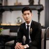 Tư thế mặc vest gù lưng những điểm cần chú ý