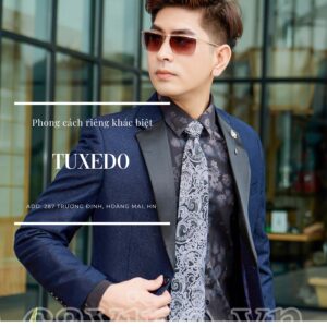 Không giống như vest thông thường, tuxedo mang một chuẩn mực cao hơn về sự sang trọng, đẳng cấp và chính xác về quy tắc mặc.