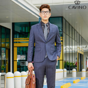 Khi mặc vest, có một số lỗi phổ biến mà bạn cần tránh để luôn giữ được phong cách và sự lịch lãm.