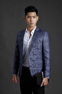 Với khả năng phối đồ linh hoạt, chất lượng bền bỉ và giá trị thẩm mỹ cao, đây chắc chắn là món đồ đáng đầu tư trong tủ quần áo của bất kỳ quý ông nào muốn khẳng định sự tự tin và tinh tế trong từng chi tiết.